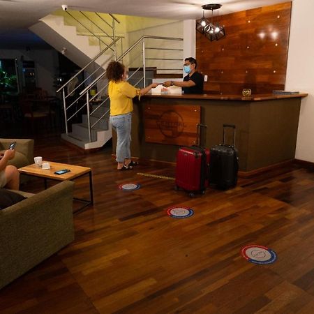 Central Bed & Breakfast Ікітос Екстер'єр фото