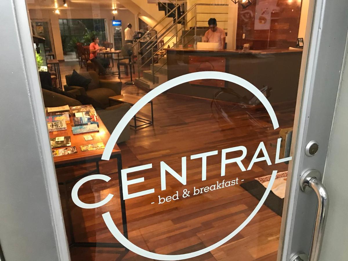 Central Bed & Breakfast Ікітос Екстер'єр фото